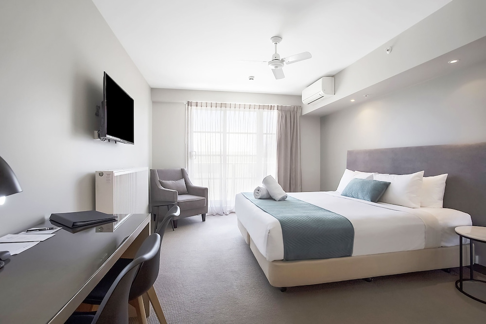 Premium Studio King Room photo 1