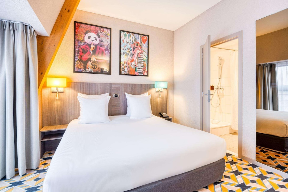 Premium Double Room, 1 King Bed - Photo 5
