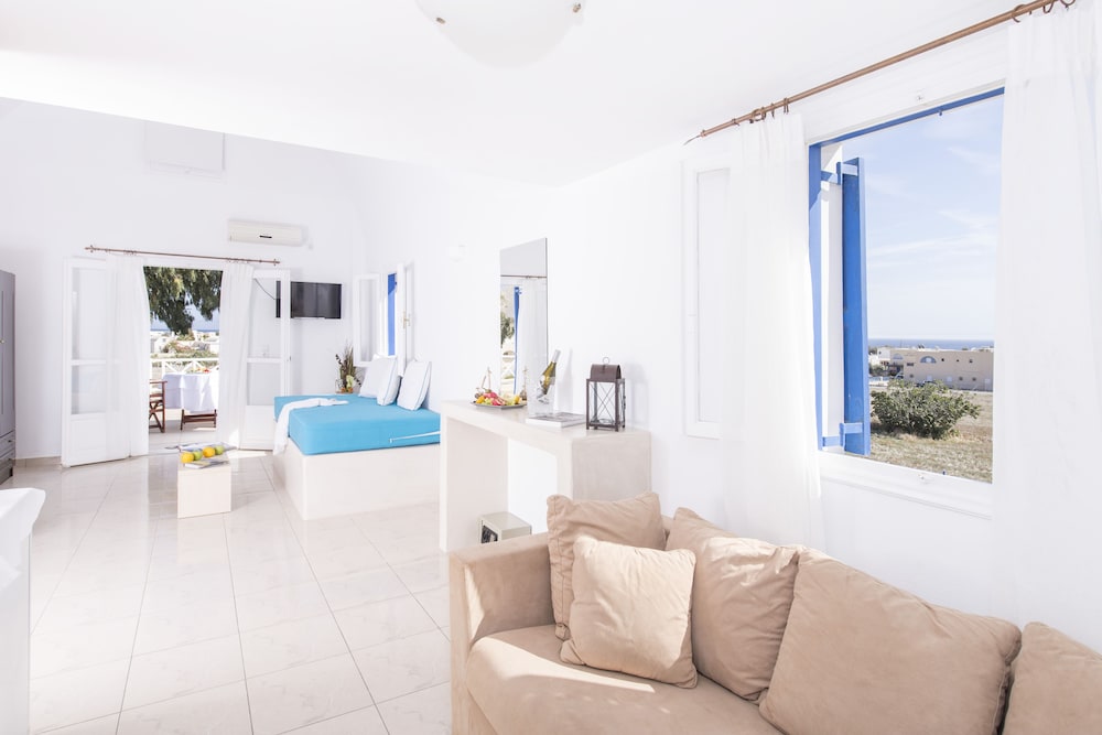 Honeymoon Villa, Jetted Tub, Sea View - Photo 1