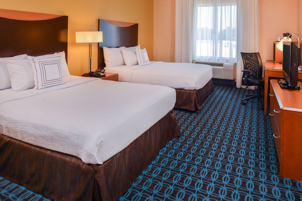 Room, 2 Queen Beds - Photo 2