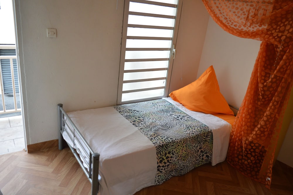 Single Room, Private Bathroom, City View photo 2