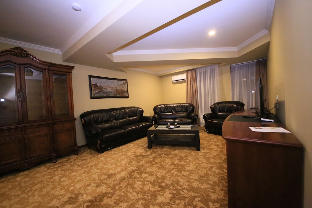 Suite, 1 Bedroom photo 1