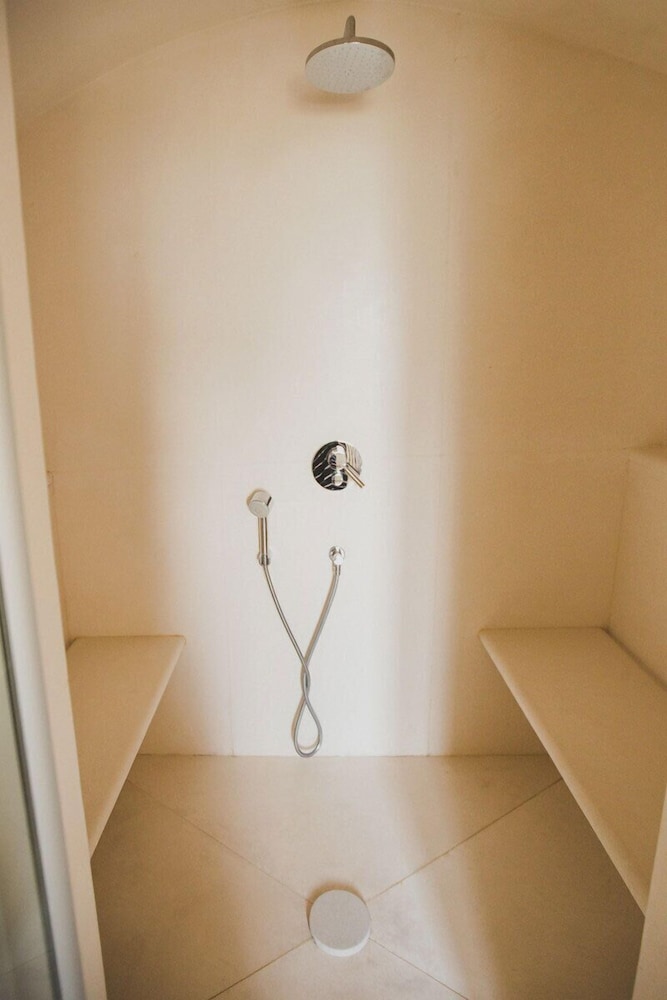 Deluxe Double Room (Margherita) photo 3