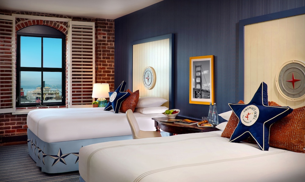 Room, 2 Queen Beds, Mobility Accessible, Bay View (Roll-In Shower) - Photo 1