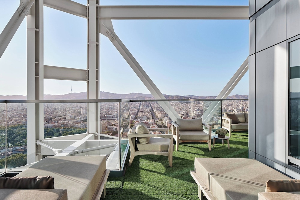 Royal Suite, 1 Double Bed, Terrace, View (Skyline View,Top Floor) thumbnail 5