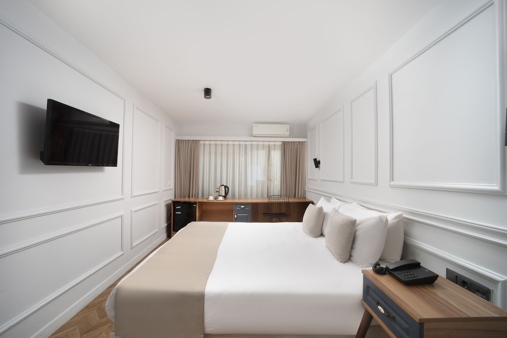 Comfort Triple Room photo 3