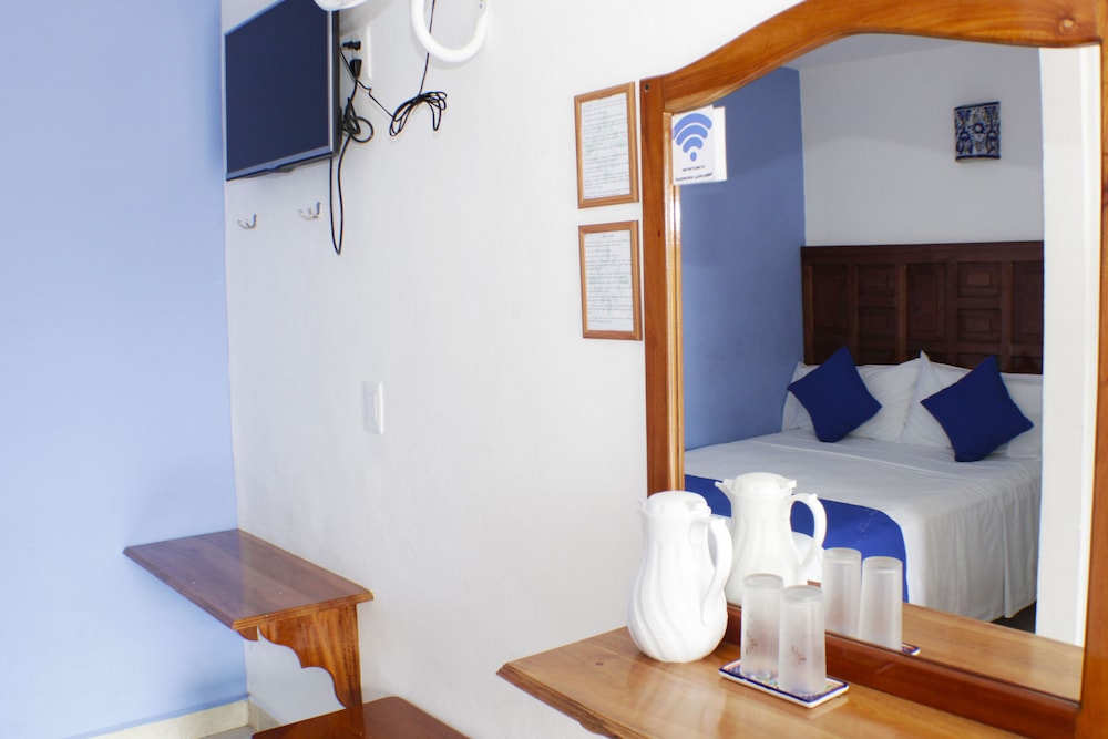 Standard Room - Photo 9