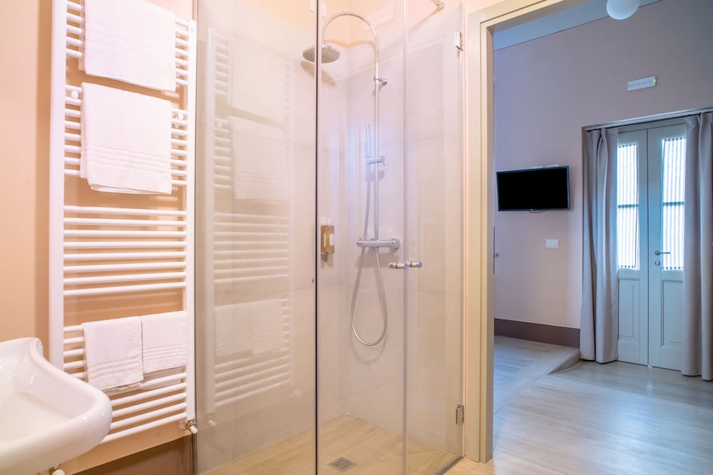Double Or Twin Room, Accessible photo 3