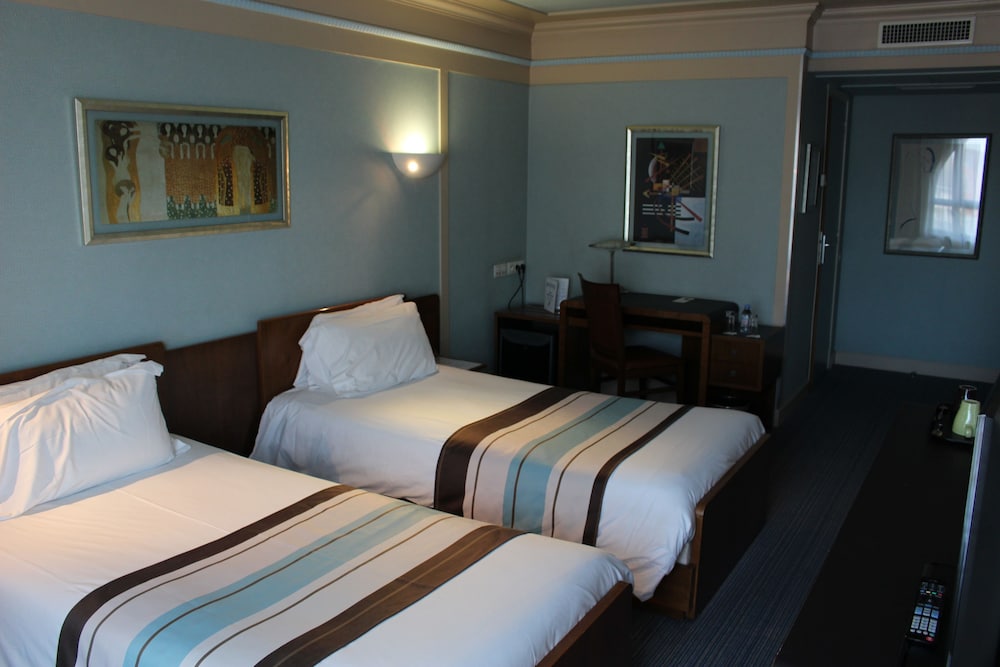 Superior Twin Room, 2 Twin Beds (Privilege) - Photo 1