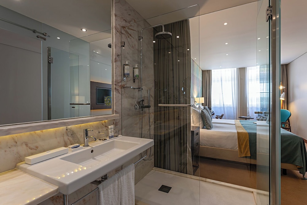 Superior Room (Extra Bed) - Photo 4