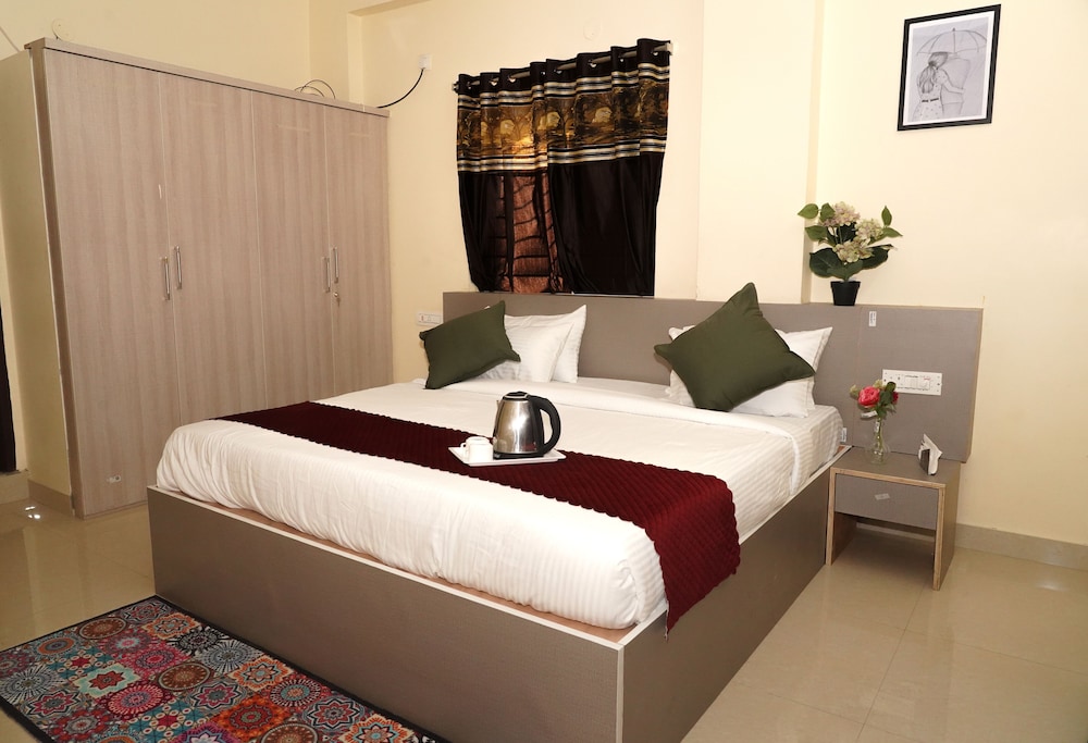 Queen's Suite Room - Photo 4