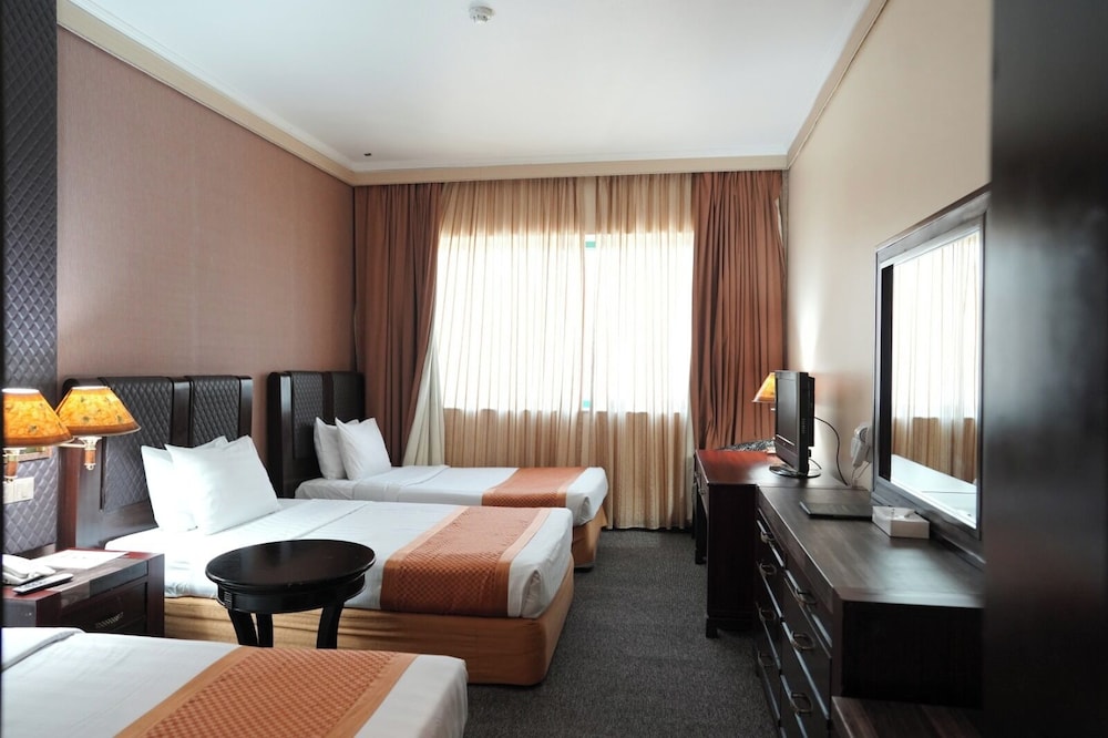 Deluxe Triple Room