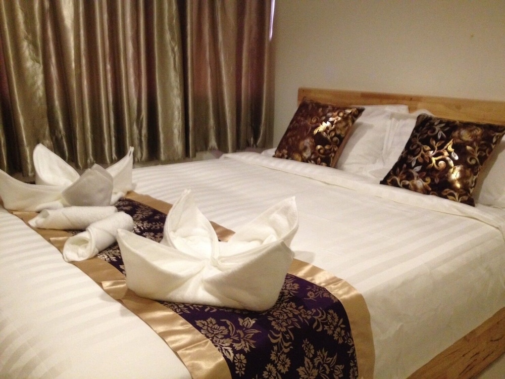 Basic Double Room, 1 Queen Bed, Non Smoking