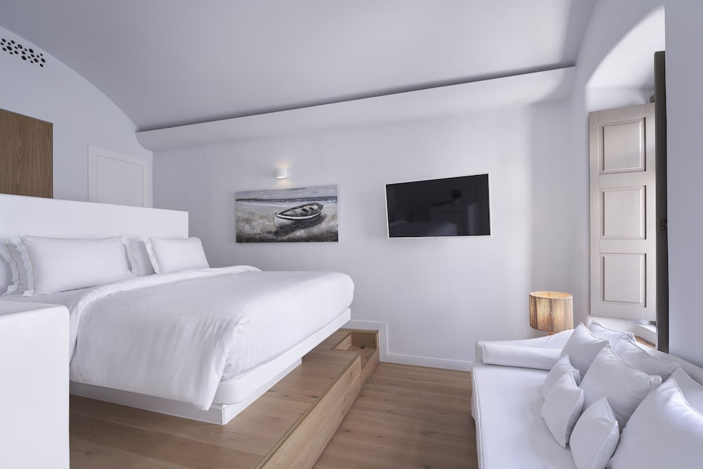 Mykonos Town Suite