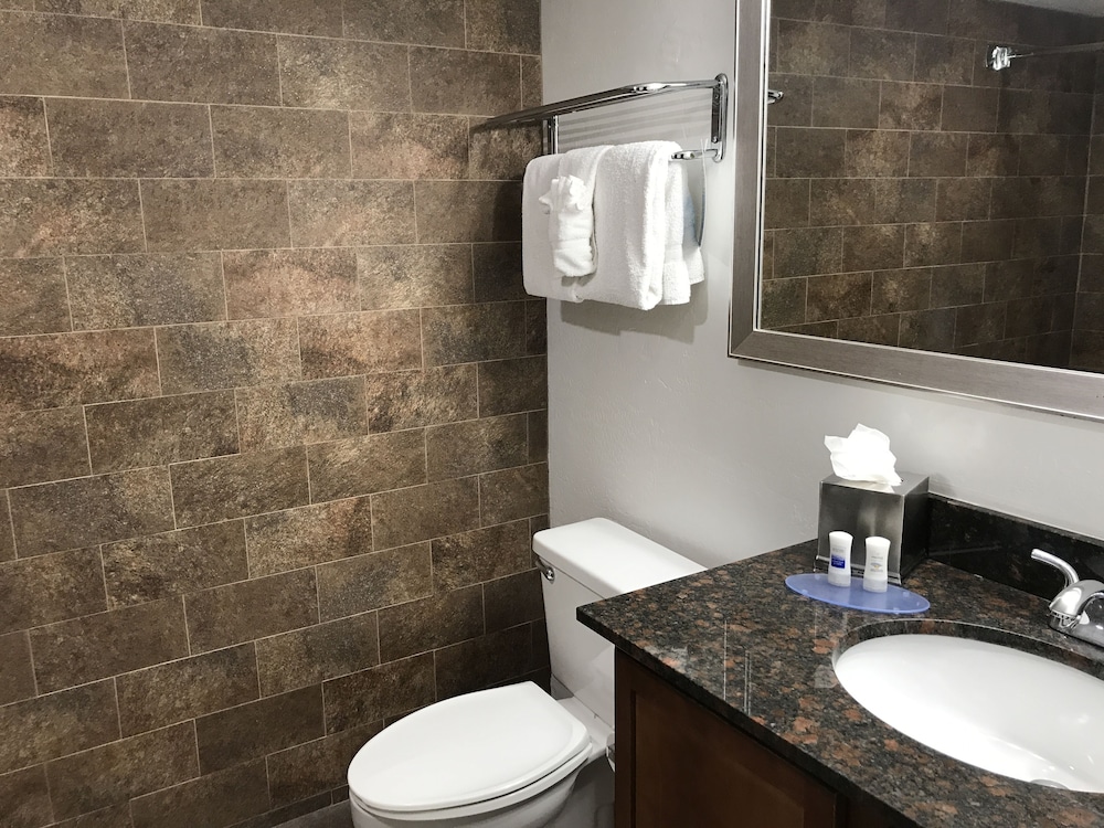 Suite, 2 Queen Beds, Non Smoking, Kitchenette - Photo 8