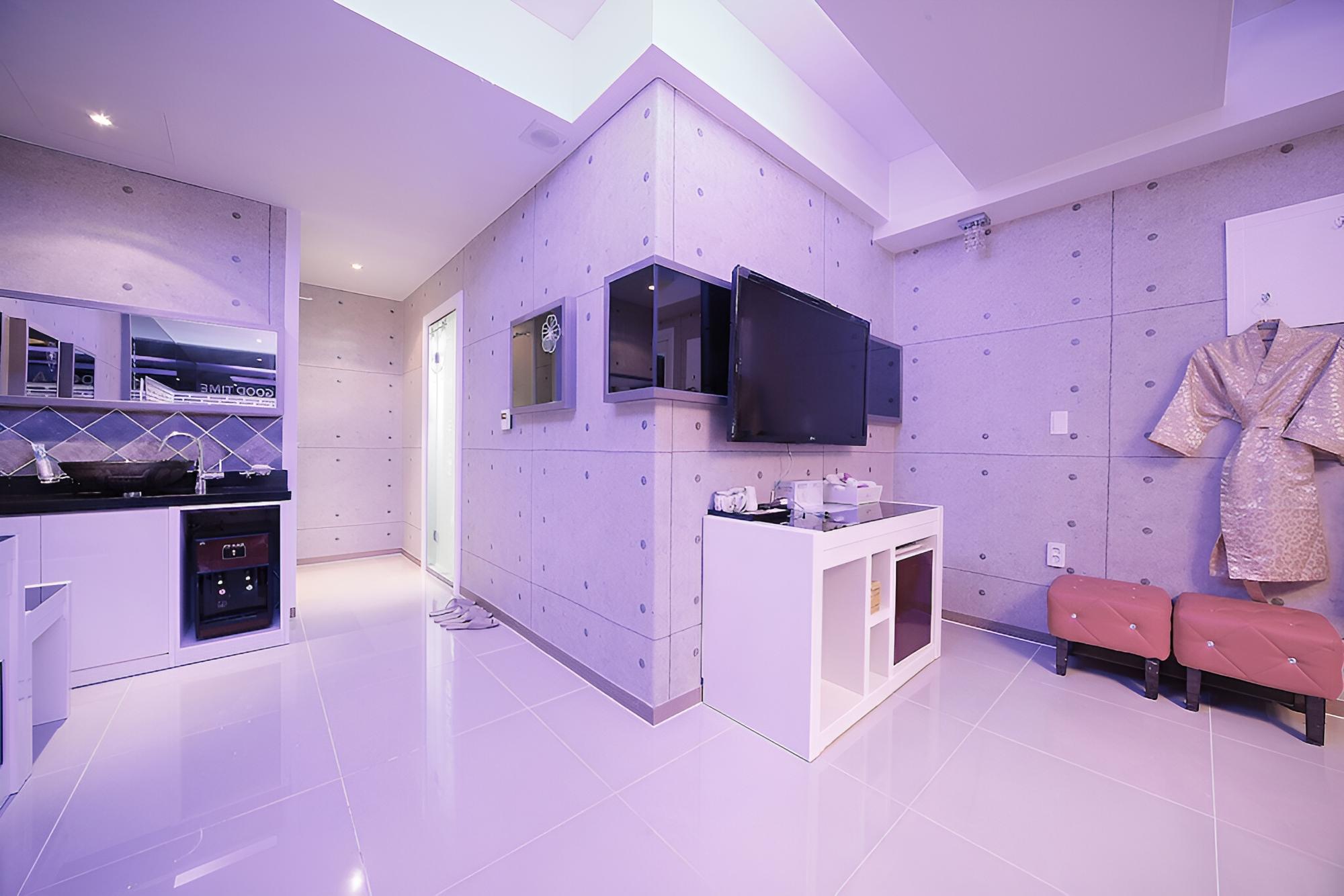 Room (VIP) photo 3
