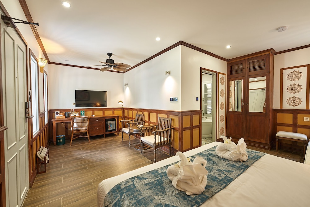 Junior Suite King Room - Photo 5