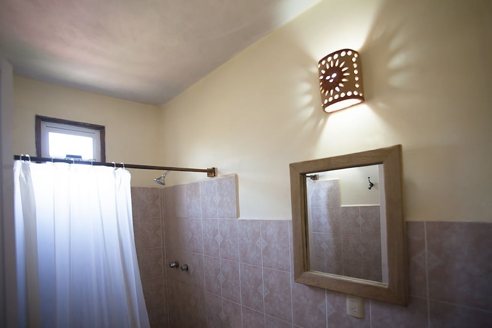 Standard House, 1 Bedroom, Kitchen, Sea Facing photo 2