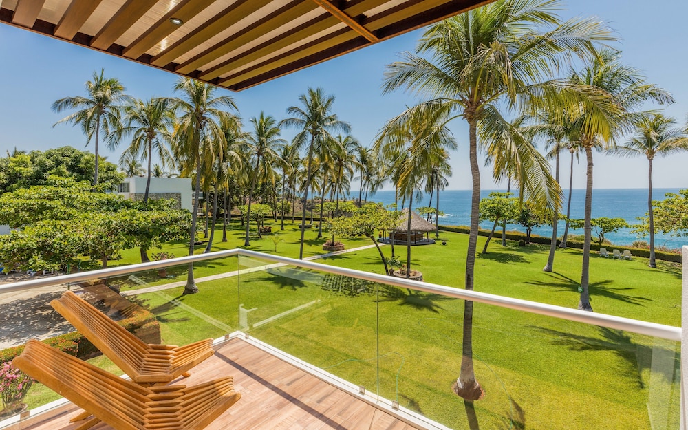 Deluxe Room, Terrace, Ocean View - Photo 6