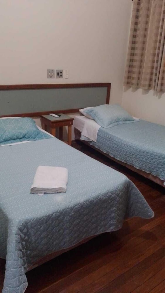 Standard Double Room (2 Twin Beds) photo 2
