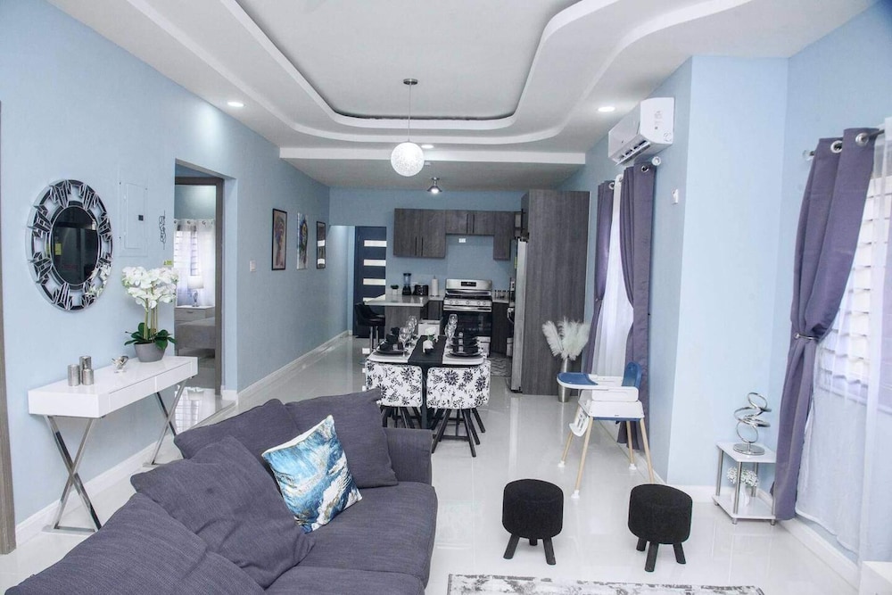 Villa photo 1