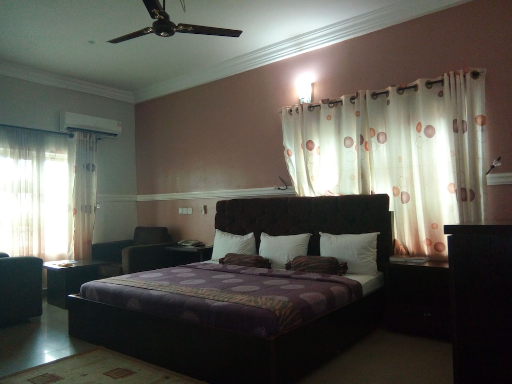 Luxury Room - Photo 3
