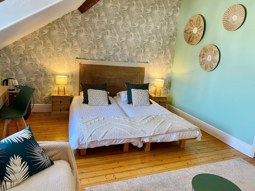 Family Room photo 1