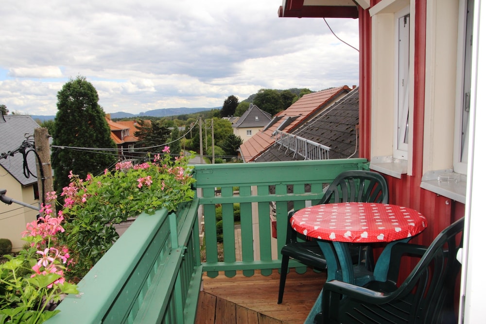 Classic Double Room, Private Bathroom (Balkon/Erker) photo 2