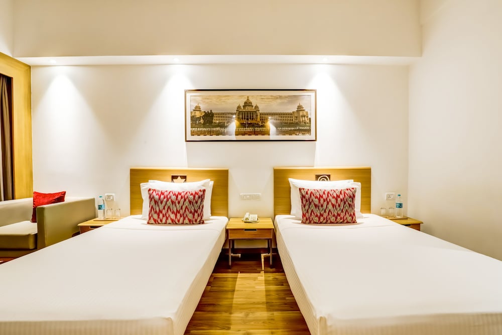 Business Room - Photo 4