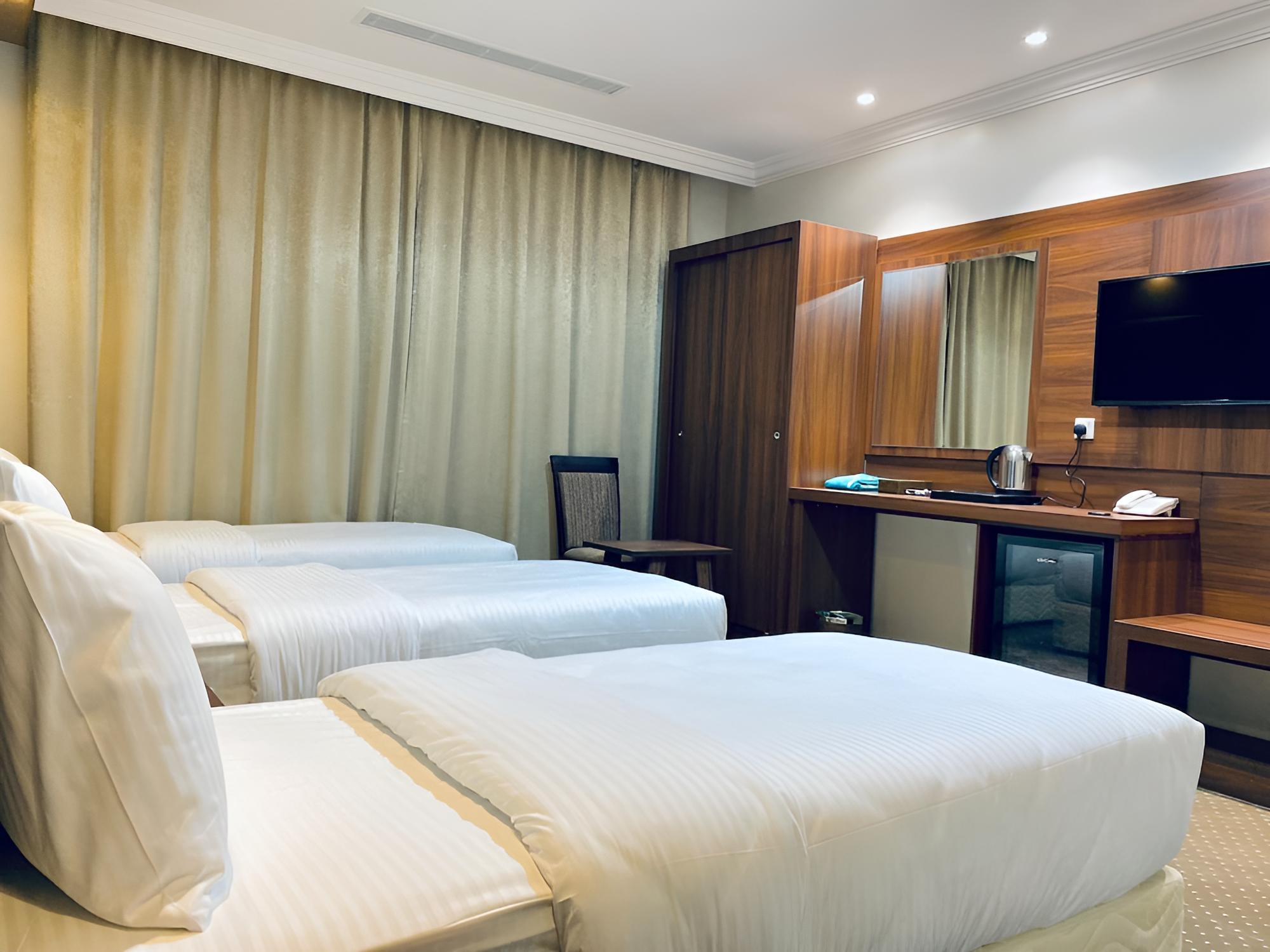 Business Triple Room photo 2