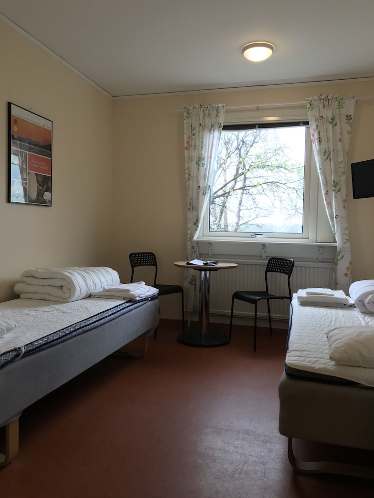 Economy Twin Room, Shared Bathroom (Vandrarhem) photo 1