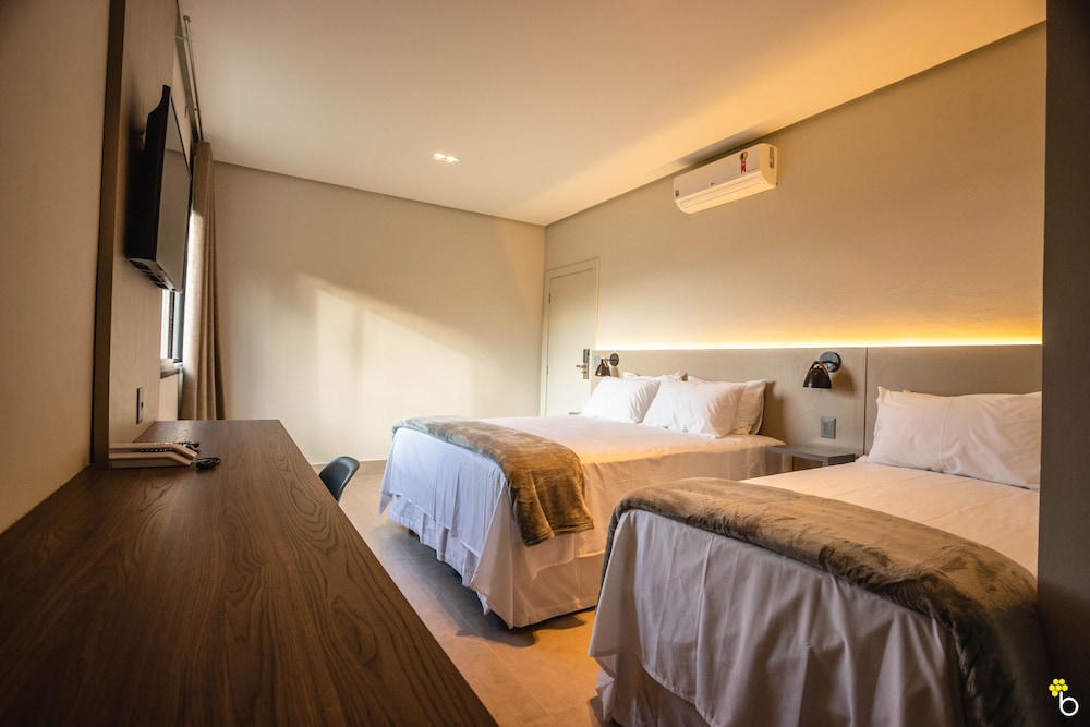 Deluxe Triple Room photo 3