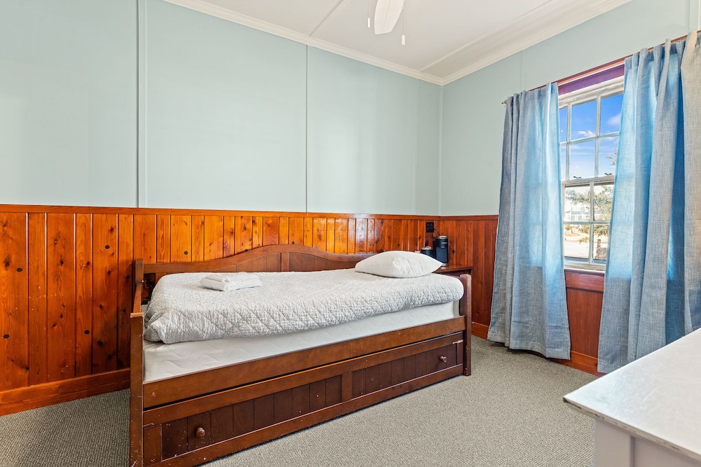 Premium Room, 1 Queen Bed