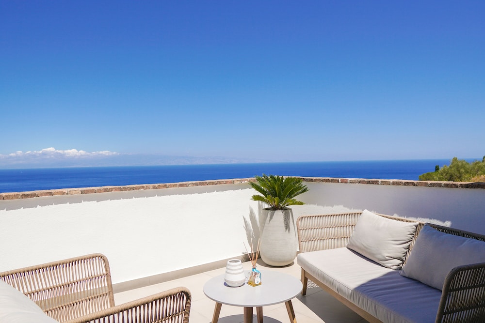 Junior Suite, Terrace, Sea View