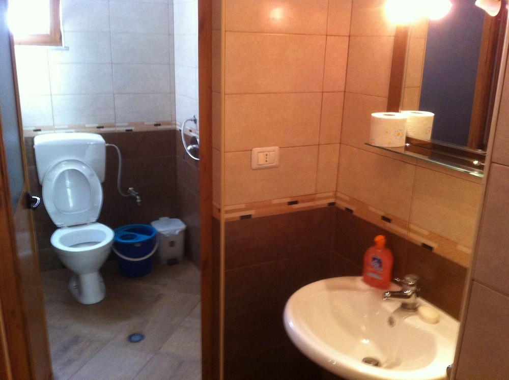 Triple Room, Shared Bathroom photo 3