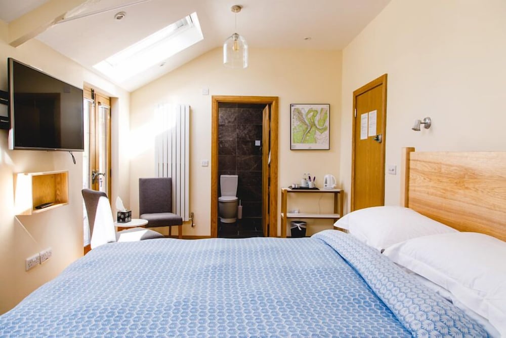 Double Room, River View (Room 3)