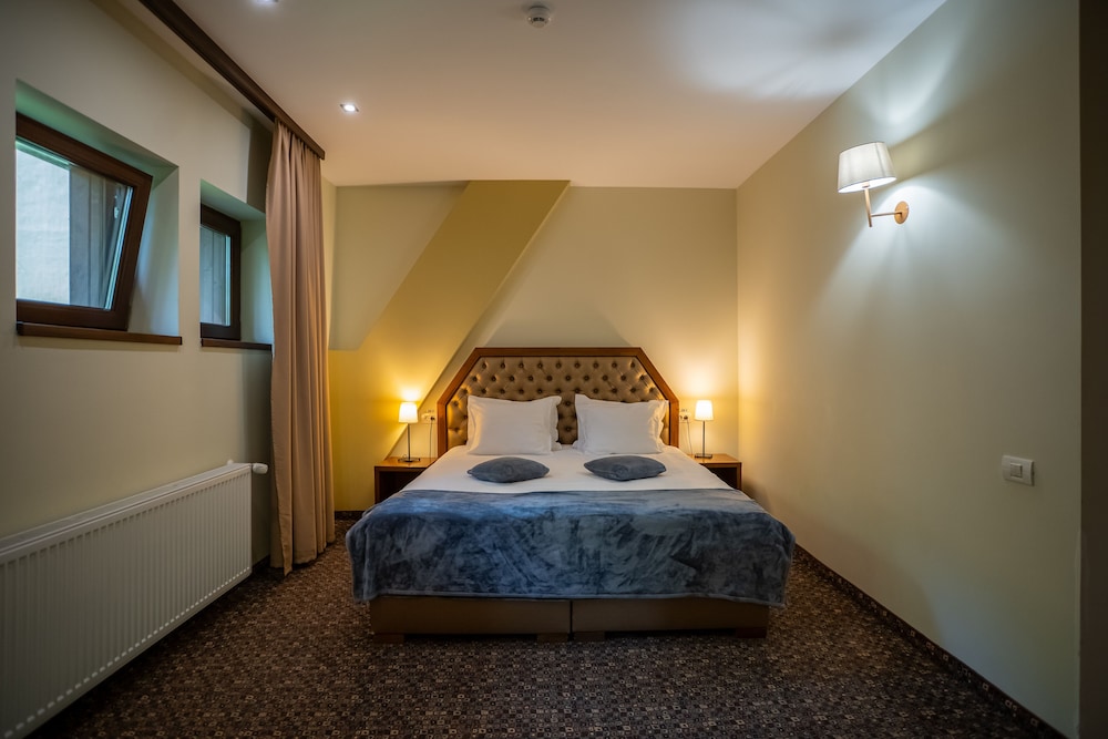 Family Studio Suite