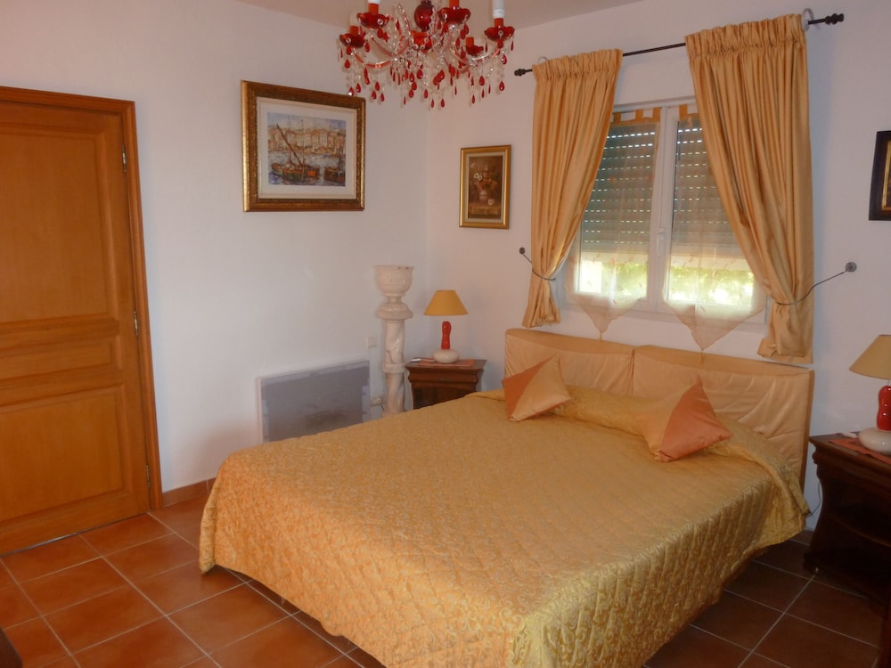 Suite, Sea View photo 2