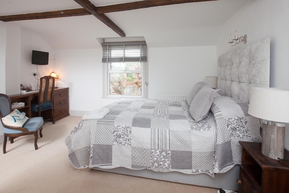 Double Room - Photo 5