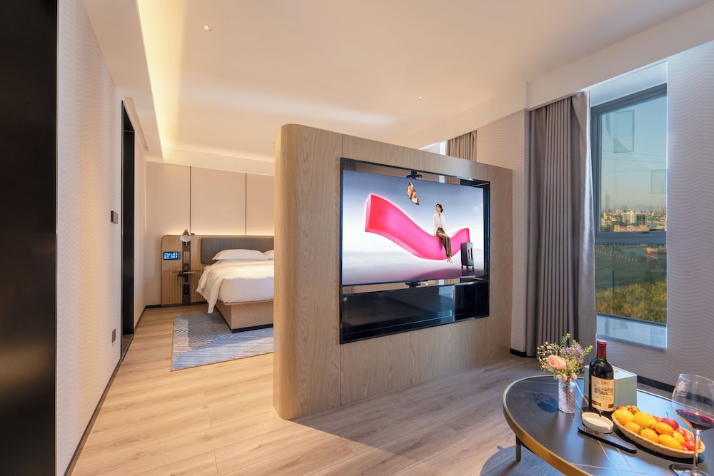 Luxury Suite, City View photo 1