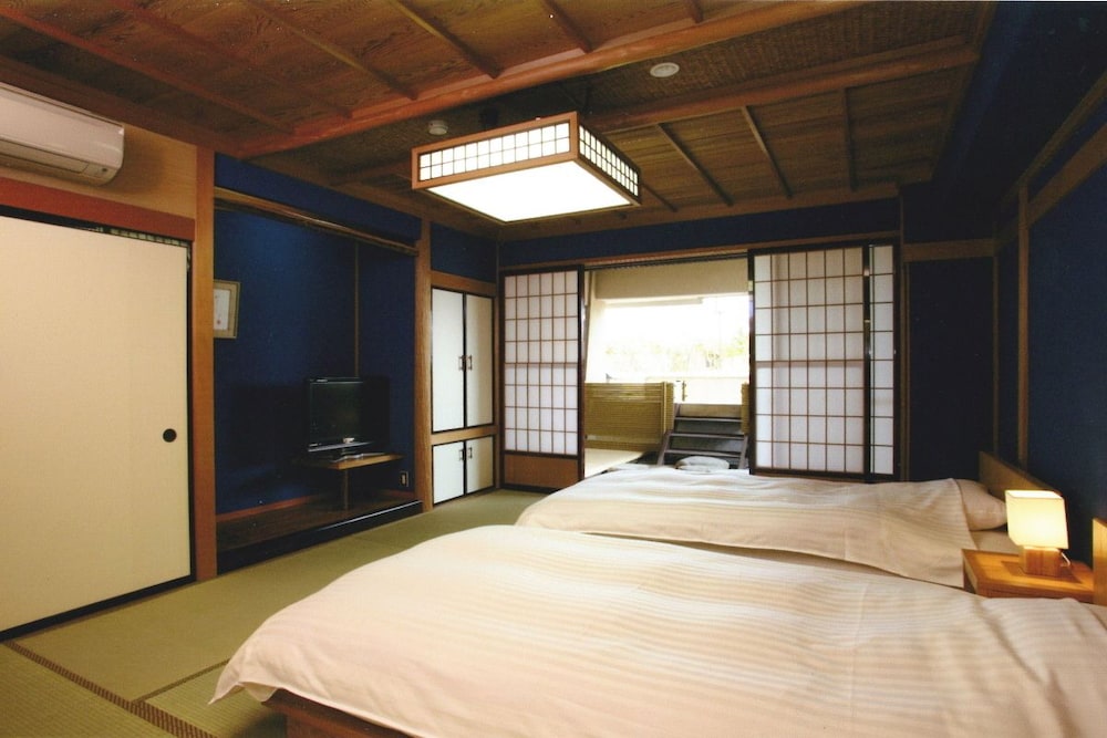 Comfort Suite photo 2