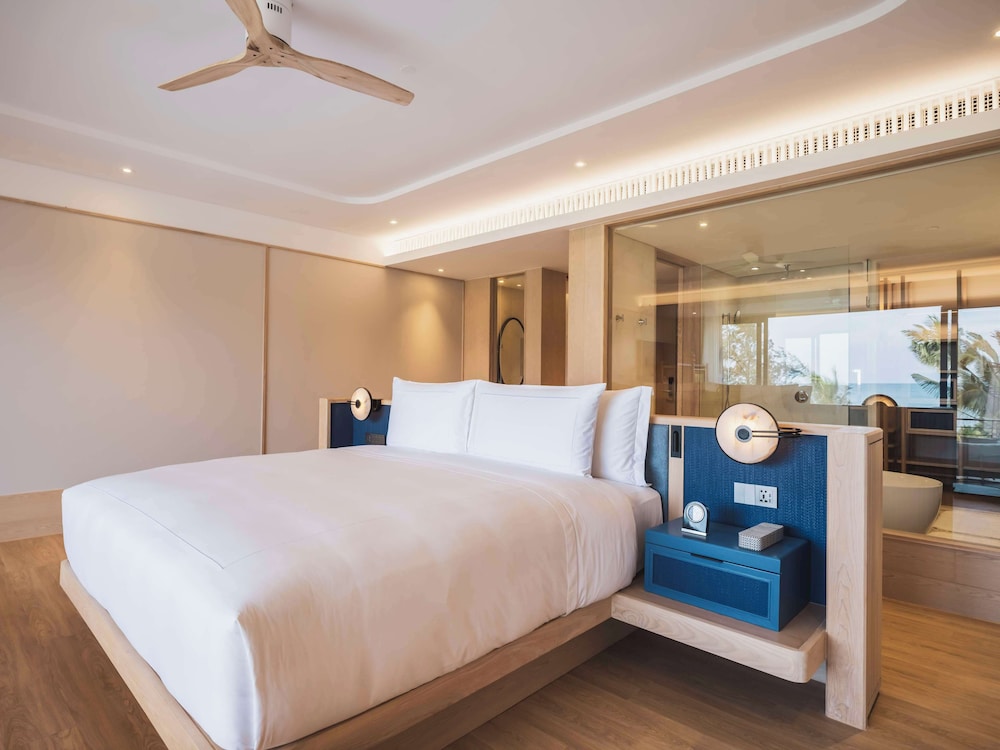 Deluxe Sea View Suite - Photo 4