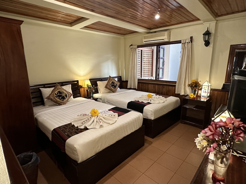 Deluxe Twin Room - Photo 13