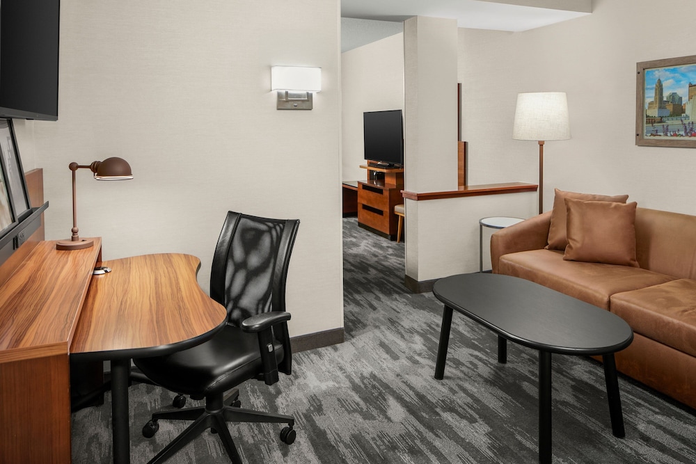 Suite, Multiple Beds - Photo 7