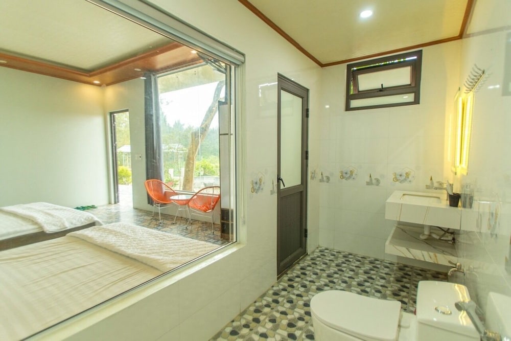 Family Room, Courtyard View photo 2