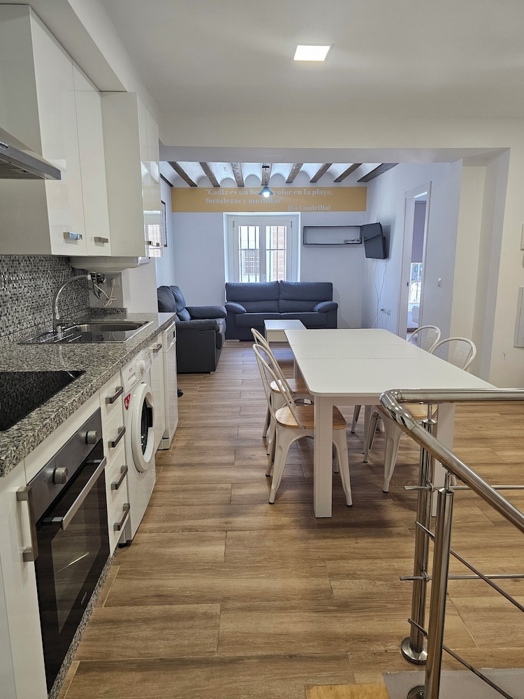 Superior Apartment, 2 Bedrooms, Balcony, City View