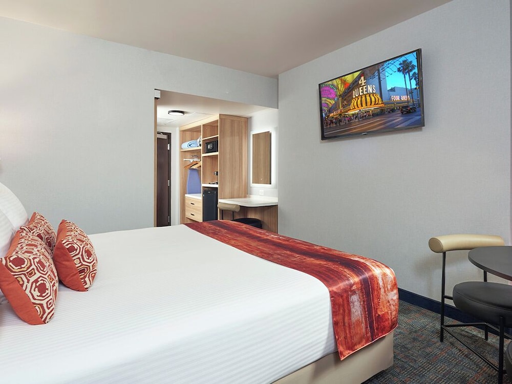Run Of House Room (No Resort Fee) photo 1