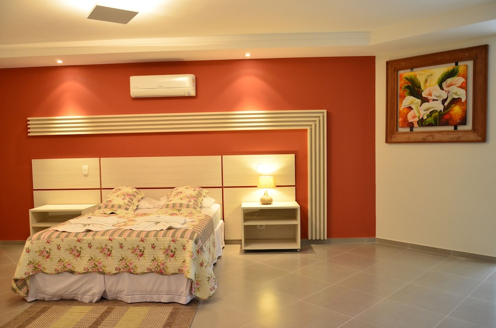 Luxury Apartment, 1 Queen Bed, Jetted Tub, Ground Floor photo 1