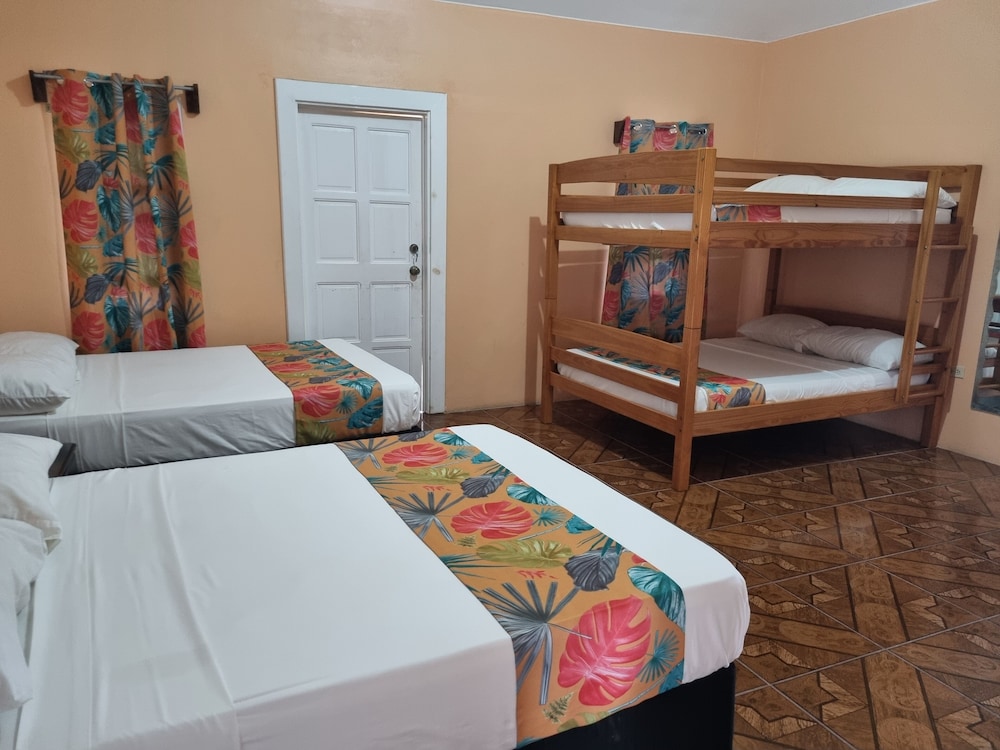 Family Villa, Multiple Beds, 2 Bathrooms photo 1