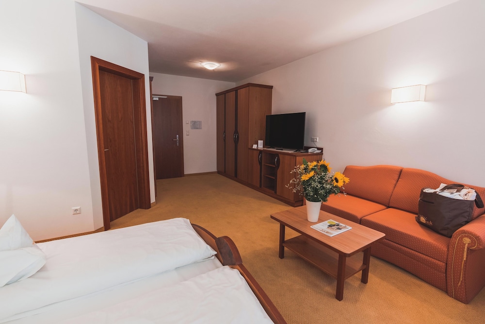 Comfort Double Room, Balcony photo 1